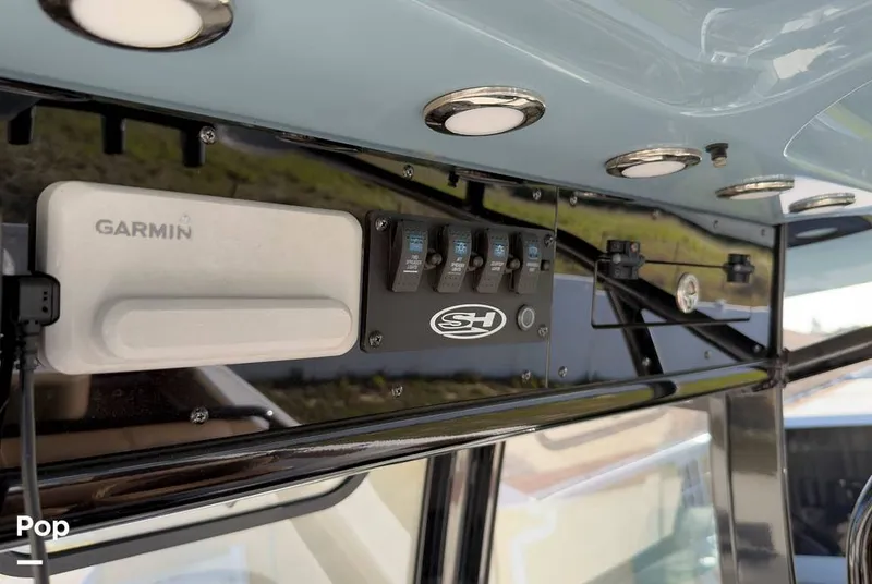 Slide: The Image of Sea Hunt Gamefish 30 Forward Seating 2022 - 16368197