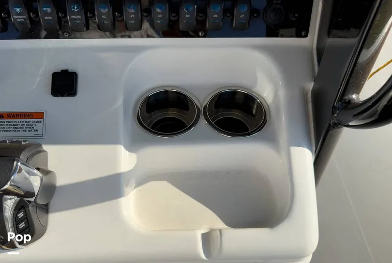 Slide: The Image of Sea Hunt Gamefish 30 Forward Seating 2022 - 16368205