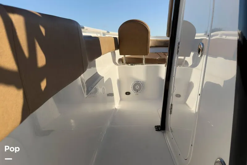 Slide: The Image of Sea Hunt Gamefish 30 Forward Seating 2022 - 16368220