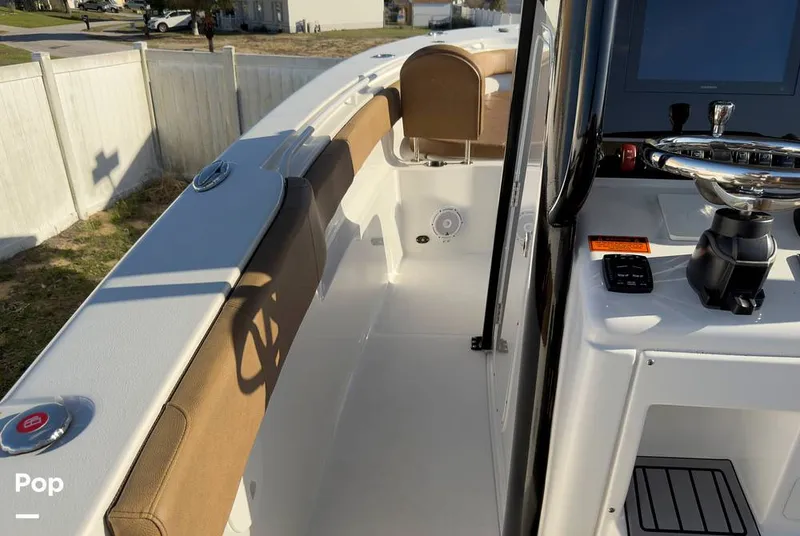 Slide: The Image of Sea Hunt Gamefish 30 Forward Seating 2022 - 16368221