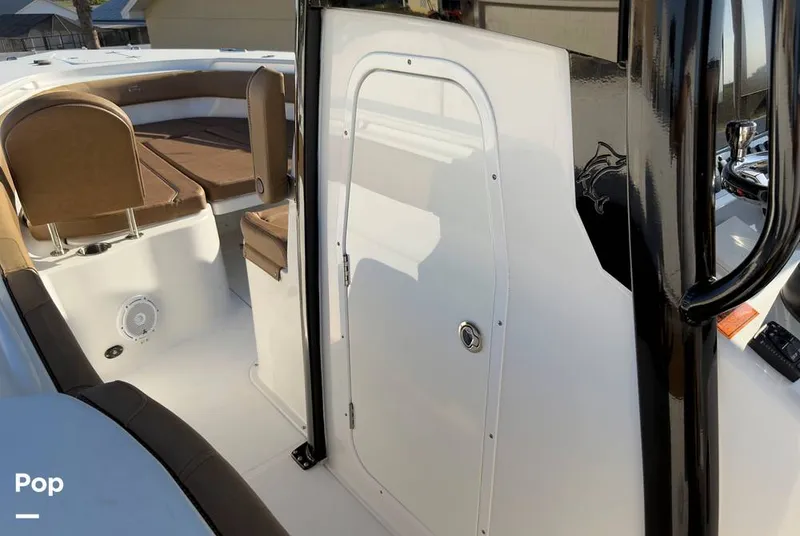 Slide: The Image of Sea Hunt Gamefish 30 Forward Seating 2022 - 16368222