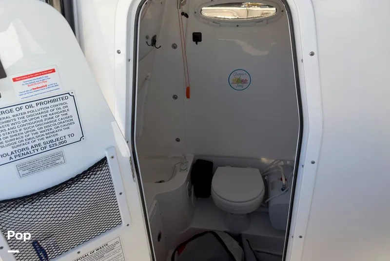 Slide: The Image of Sea Hunt Gamefish 30 Forward Seating 2022 - 16368224