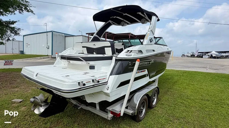 Slide: The Image of Monterey Elite Series 258 SS 2022 - 16374071