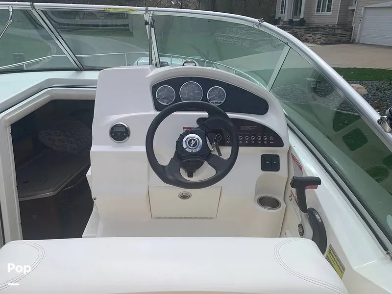 Slide: The Image of Sea Ray Sundancer 240 2008 - 16371195