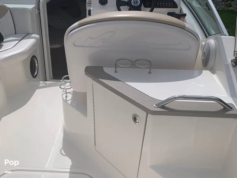 Slide: The Image of Sea Ray Sundancer 240 2008 - 16371196