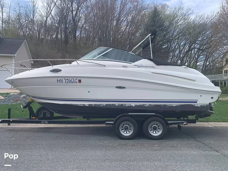 Slide: The Image of Sea Ray Sundancer 240 2008 - 16369655