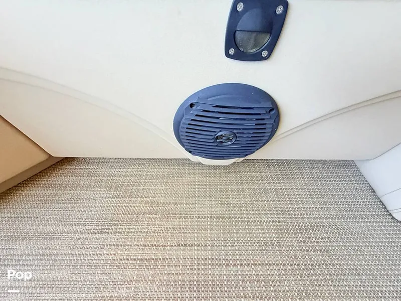 Slide: The Image of Bentley Pontoons 223 Swingback 2021 - 16477882