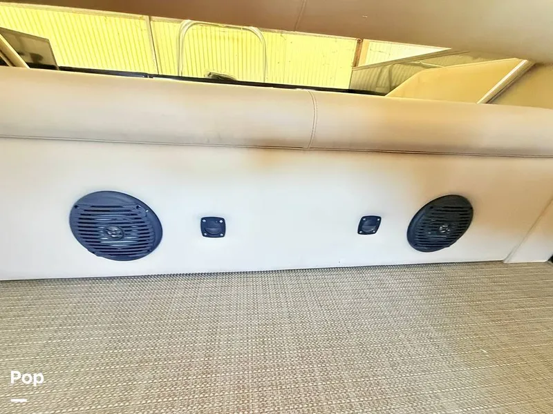 Slide: The Image of Bentley Pontoons 223 Swingback 2021 - 16477906
