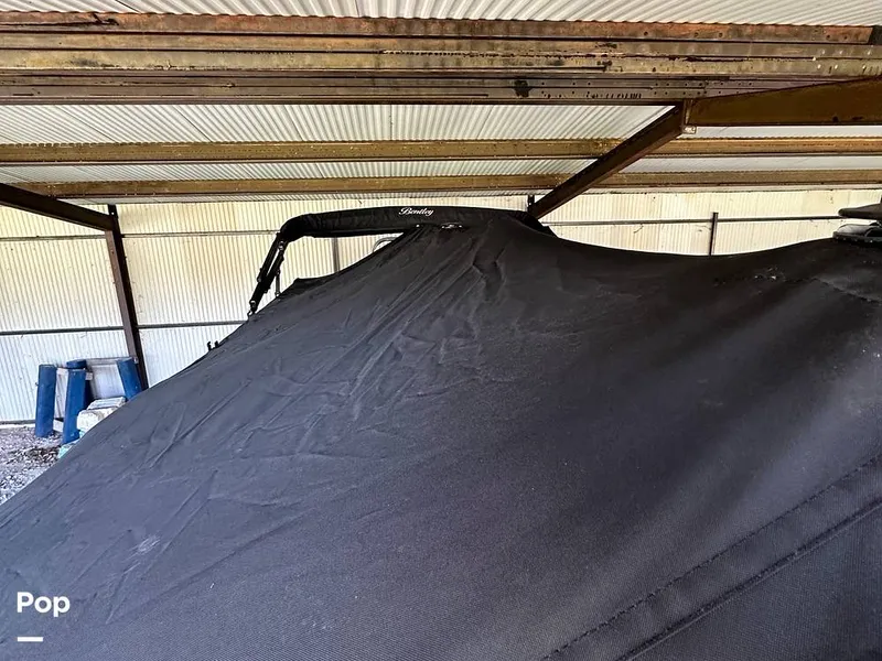 Slide: The Image of Bentley Pontoons 223 Swingback 2021 - 16768048