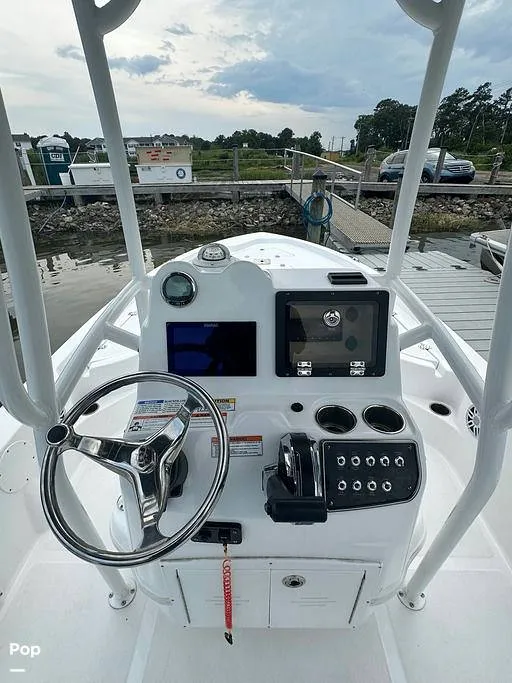 Slide: The Image of NauticStar Shallow Bay 2025 - 16353634