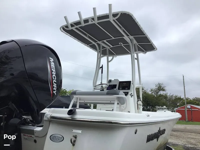 Slide: The Image of NauticStar Shallow Bay 2025 - 16763469