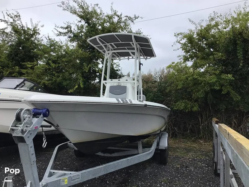 Slide: The Image of NauticStar Shallow Bay 2025 - 16763478