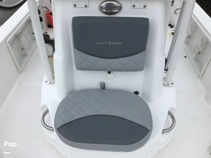 Slide: The Image of NauticStar Shallow Bay 2025 - 16763504