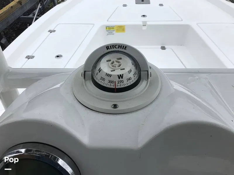 Slide: The Image of NauticStar Shallow Bay 2025 - 16763493