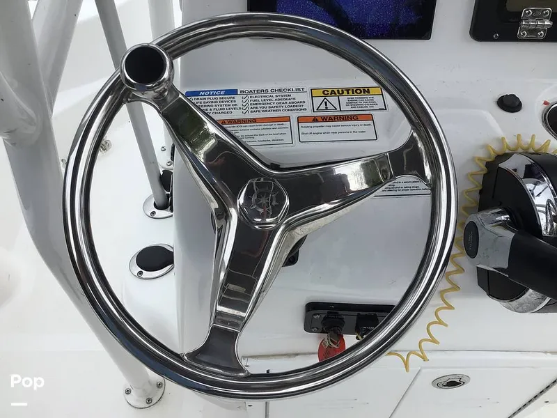 Slide: The Image of NauticStar Shallow Bay 2025 - 16763499