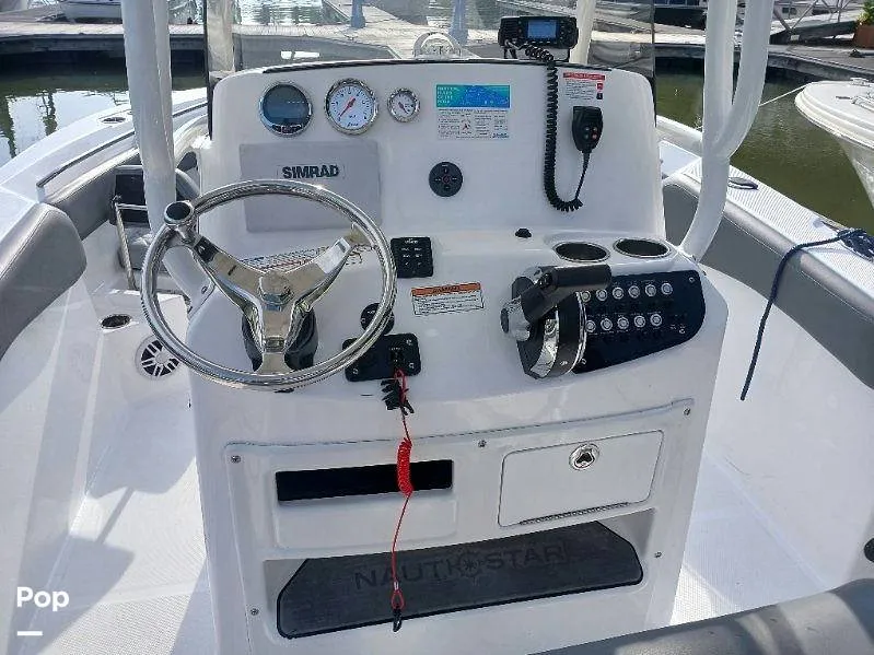 Slide: The Image of NauticStar 22 L 2024 - 16354963