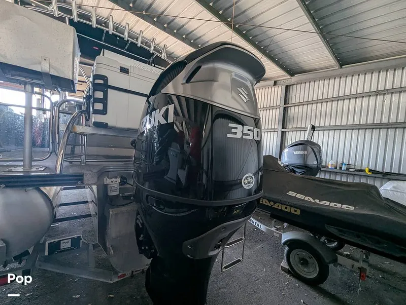 Slide: The Image of Manitou MB 27 SHP Bench SHP II 2019 - 16355687