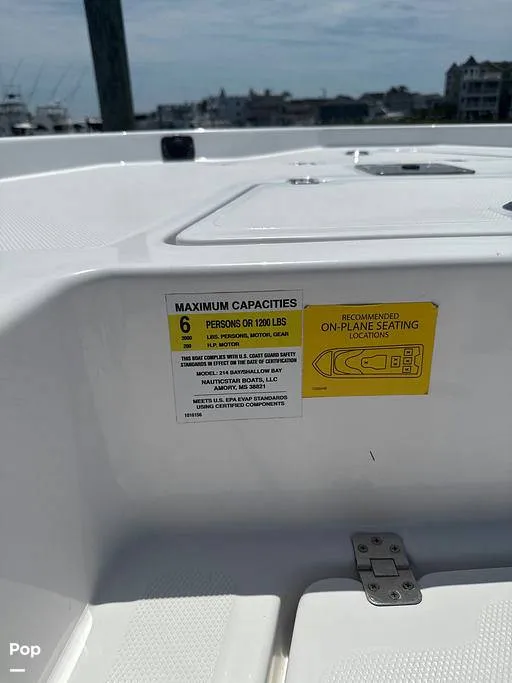 Slide: The Image of NauticStar Shallow Bay 2025 - 16356045