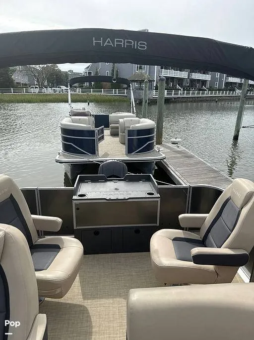 Slide: The Image of Harris HCX23 F 2025 - 16357460