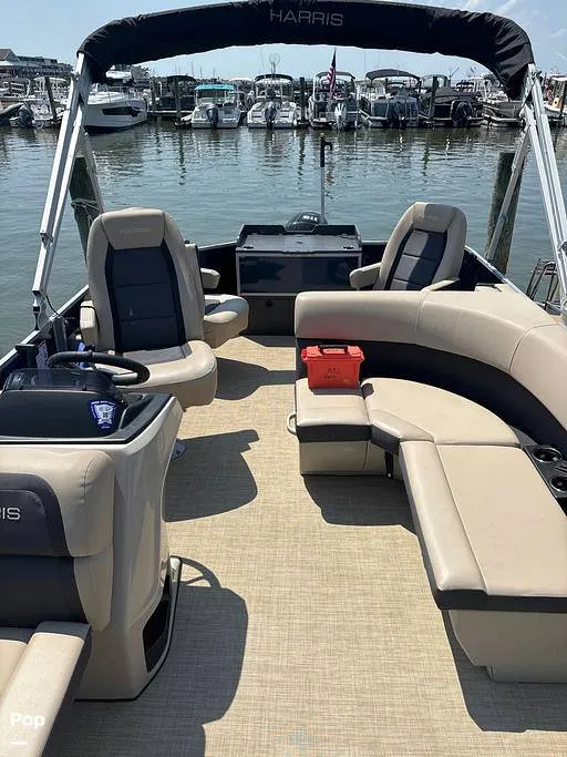 Slide: The Image of Harris HCX23 F 2025 - 16357474