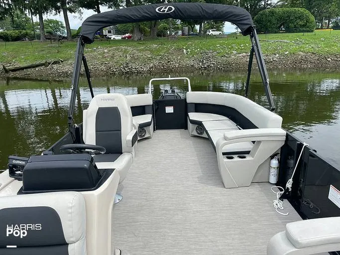Slide: The Image of Harris Seabreeze 230 2024 - 16357487