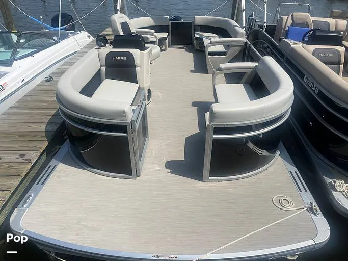 Slide: The Image of Harris 230 Breeze 2025 - 16357512