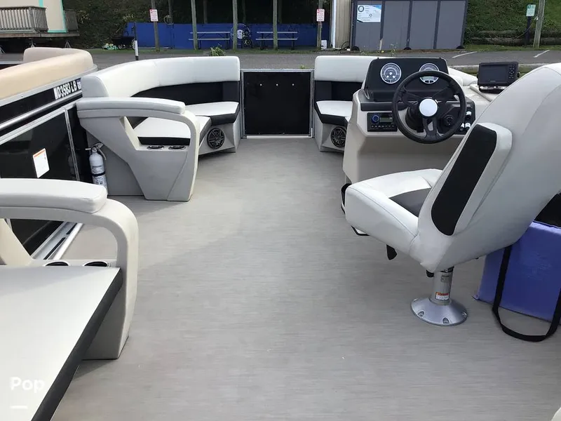 Slide: The Image of Harris 230 Breeze 2025 - 16783405