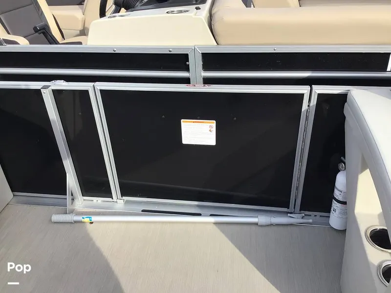 Slide: The Image of Harris 230 Breeze 2025 - 16783398