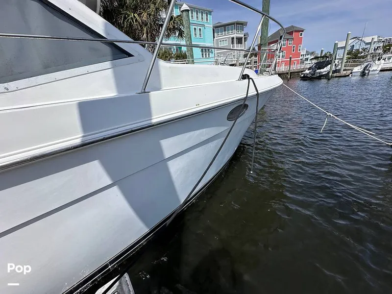 Slide: The Image of Carver Yachts 355 AFT CABIN 1997 - 16370801
