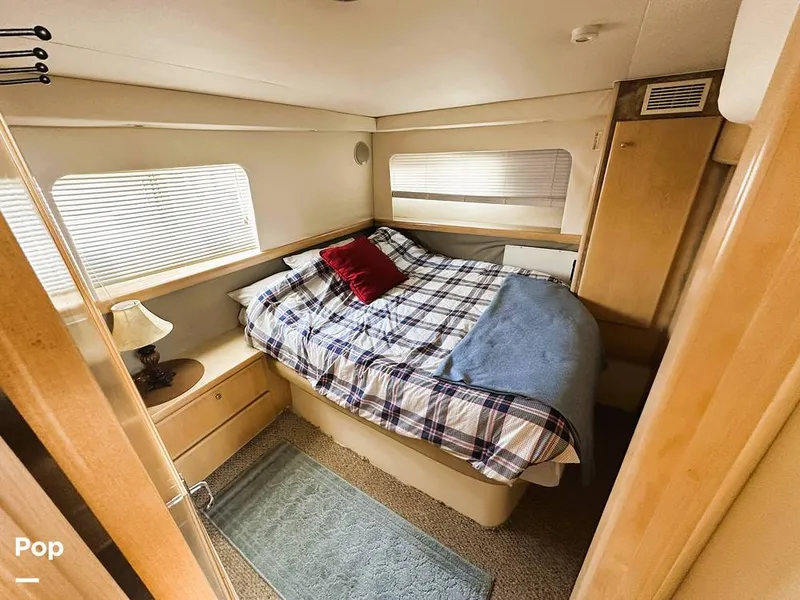 Slide: The Image of Carver Yachts 355 AFT CABIN 1997 - 16370864