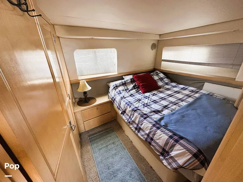 Slide: The Image of Carver Yachts 355 AFT CABIN 1997 - 16370865