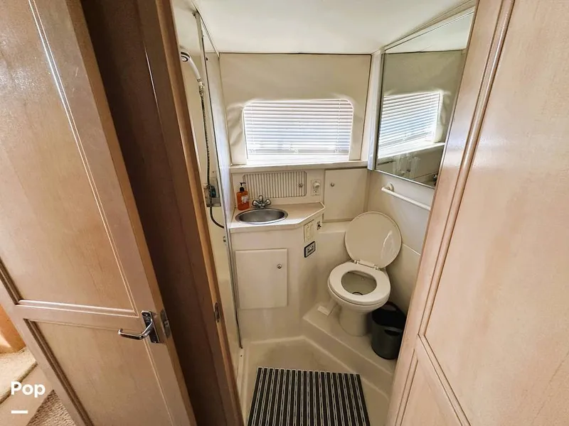 Slide: The Image of Carver Yachts 355 AFT CABIN 1997 - 16370871