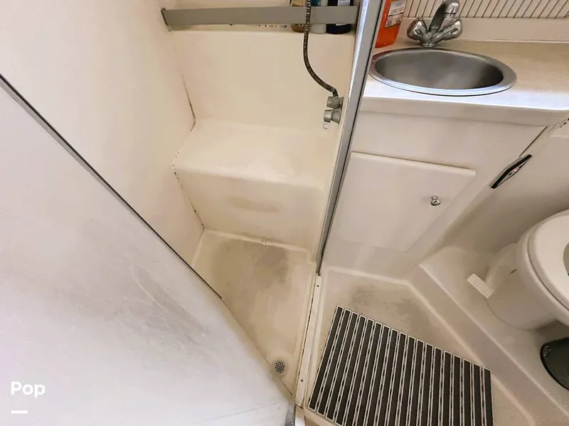 Slide: The Image of Carver Yachts 355 AFT CABIN 1997 - 16370878