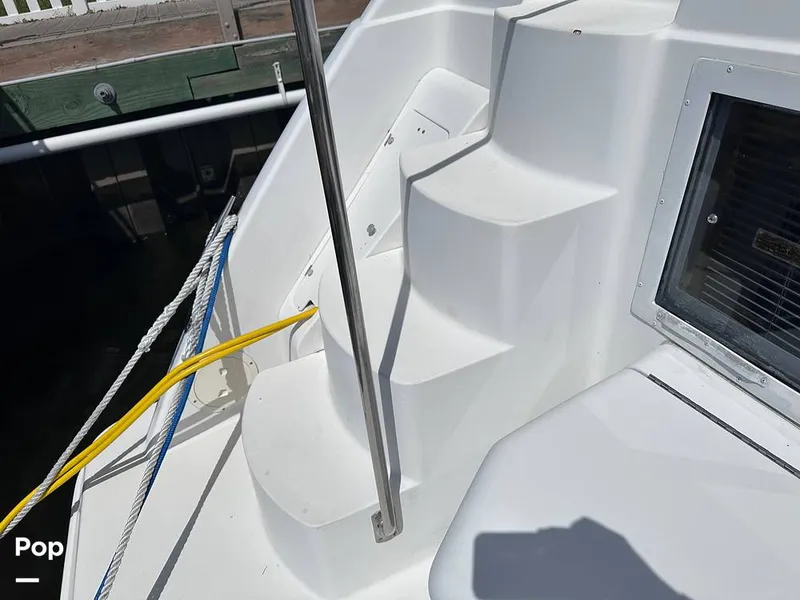 Slide: The Image of Carver Yachts 355 AFT CABIN 1997 - 16370797