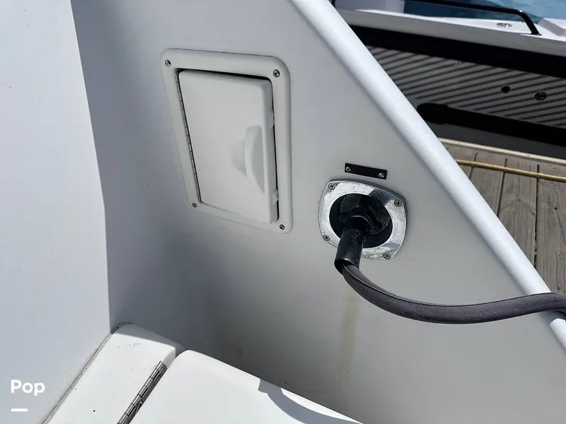 Slide: The Image of Carver Yachts 355 AFT CABIN 1997 - 16370794