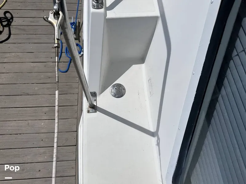 Slide: The Image of Carver Yachts 355 AFT CABIN 1997 - 16370782