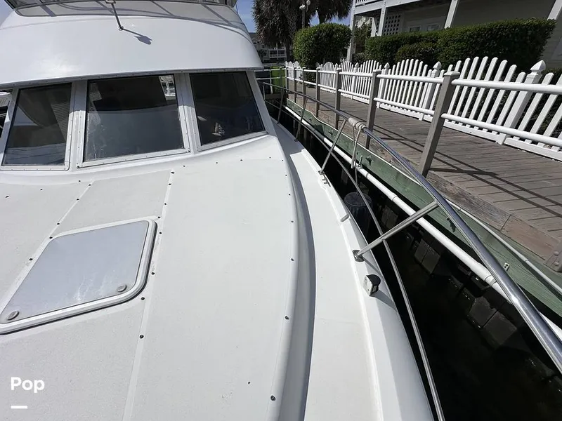 Slide: The Image of Carver Yachts 355 AFT CABIN 1997 - 16370776