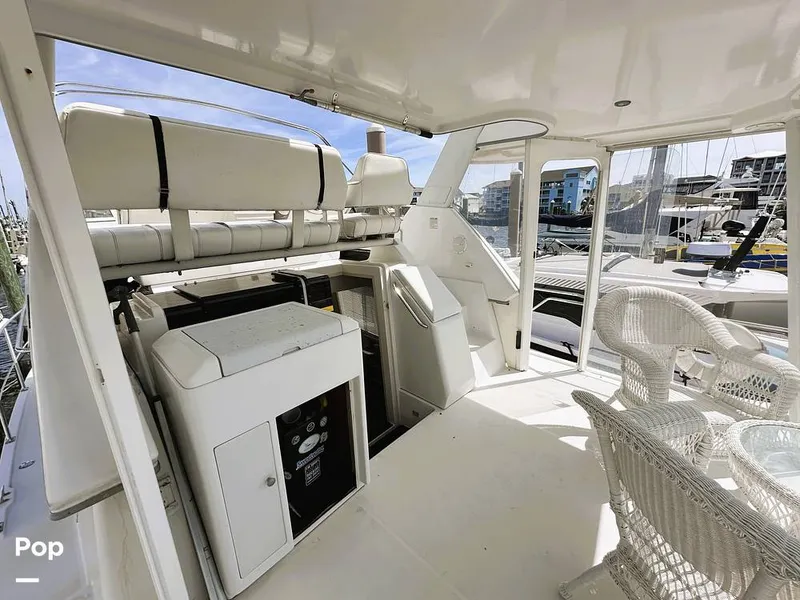 Slide: The Image of Carver Yachts 355 AFT CABIN 1997 - 16370758