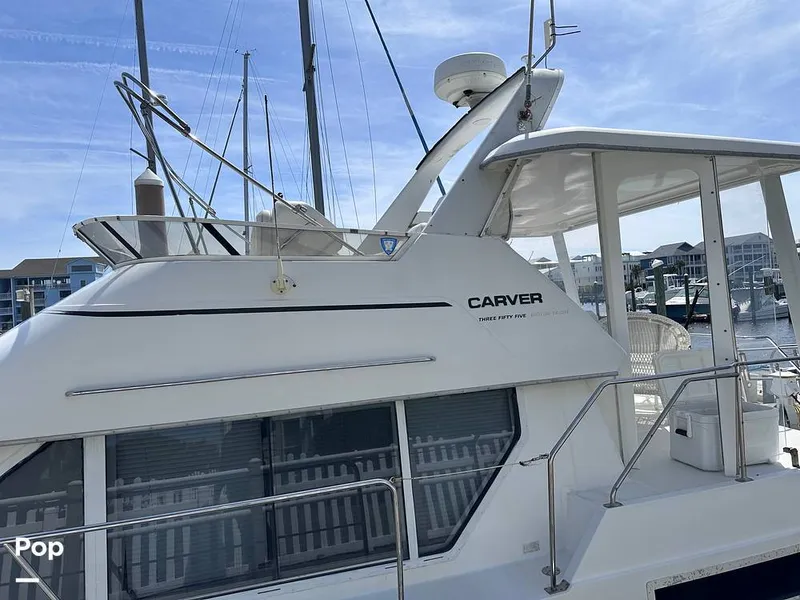 Slide: The Image of Carver Yachts 355 AFT CABIN 1997 - 16370809