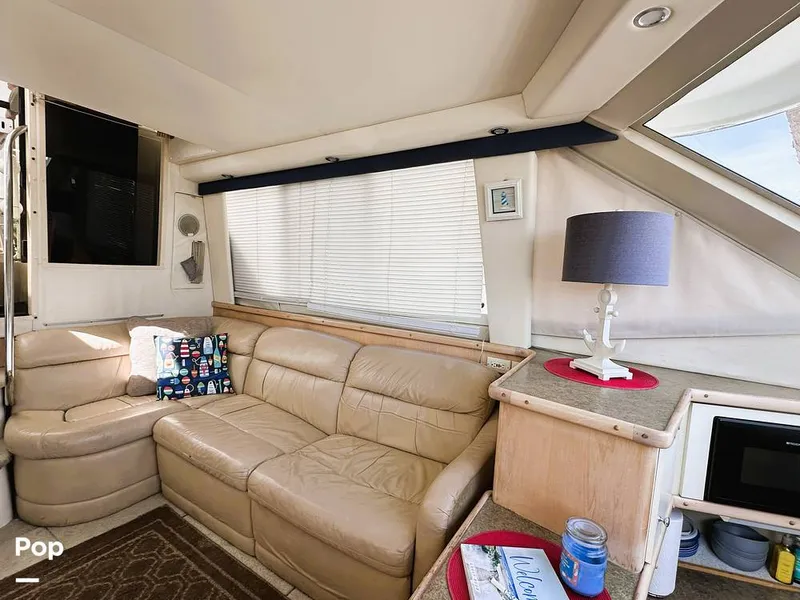 Slide: The Image of Carver Yachts 355 AFT CABIN 1997 - 16370818