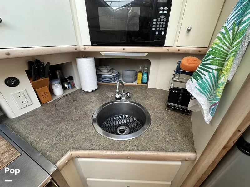 Slide: The Image of Carver Yachts 355 AFT CABIN 1997 - 16370826