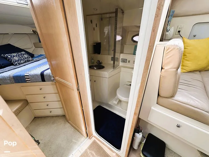 Slide: The Image of Carver Yachts 355 AFT CABIN 1997 - 16370836