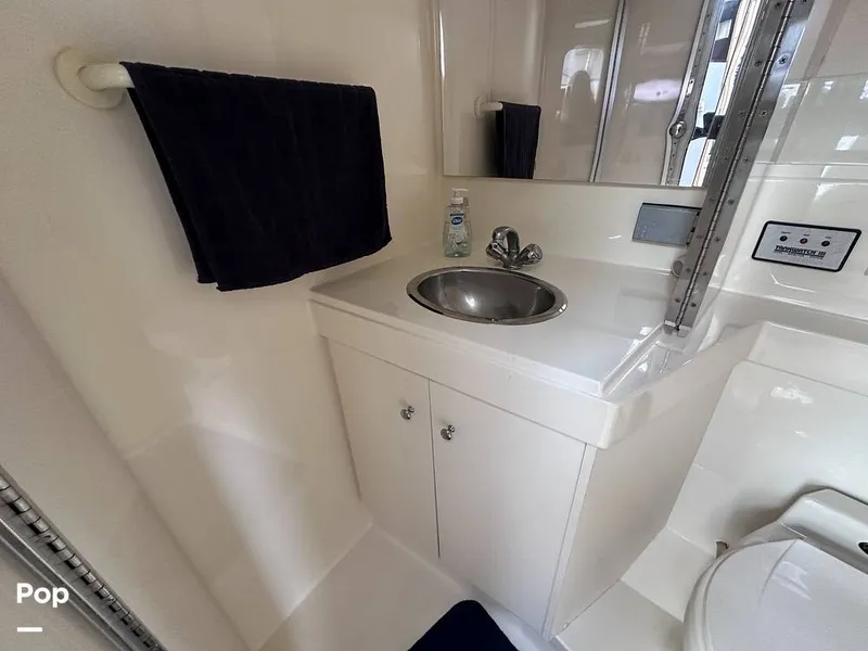 Slide: The Image of Carver Yachts 355 AFT CABIN 1997 - 16370838