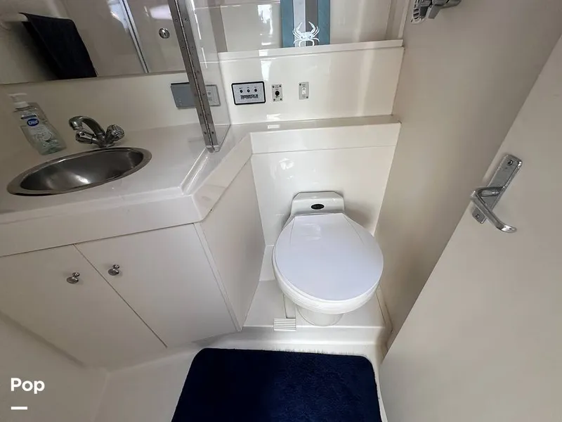 Slide: The Image of Carver Yachts 355 AFT CABIN 1997 - 16370839