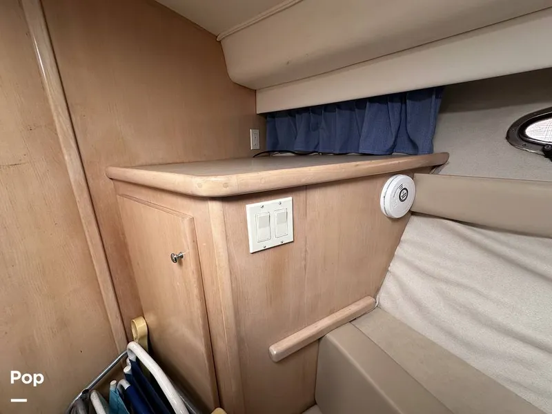 Slide: The Image of Carver Yachts 355 AFT CABIN 1997 - 16370852