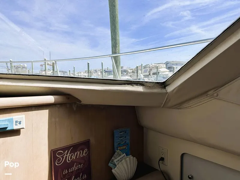 Slide: The Image of Carver Yachts 355 AFT CABIN 1997 - 16370860