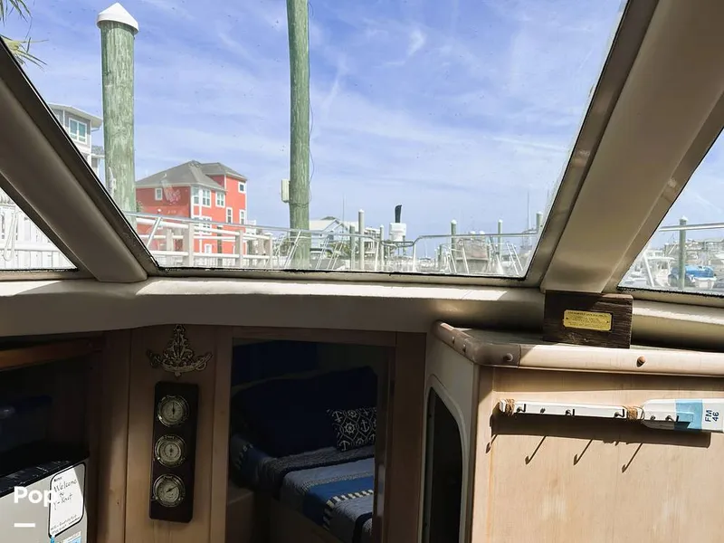 Slide: The Image of Carver Yachts 355 AFT CABIN 1997 - 16370861