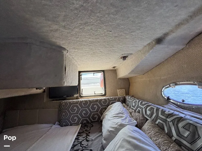 Slide: The Image of Bayliner 3555 Avanti 1990 - 16501344