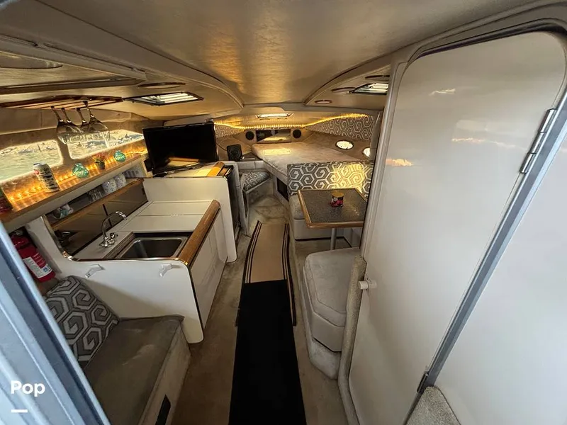Slide: The Image of Bayliner 3555 Avanti 1990 - 16501383
