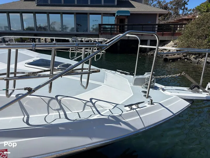 Slide: The Image of Bayliner 3555 Avanti 1990 - 16501458